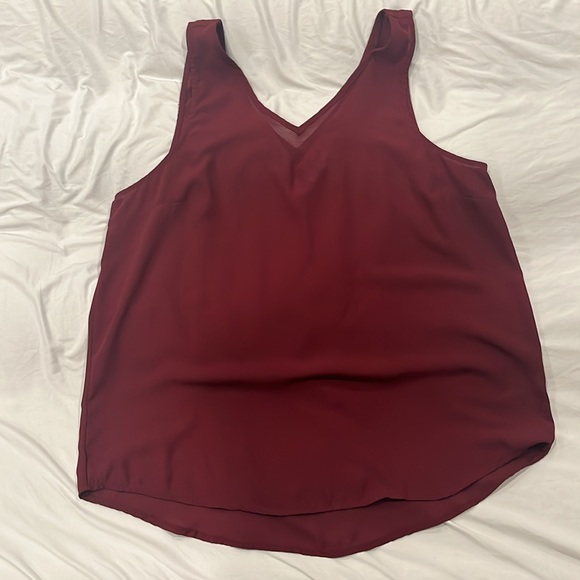 2 Maurice’s XL Tanks - Picture 4 of 9